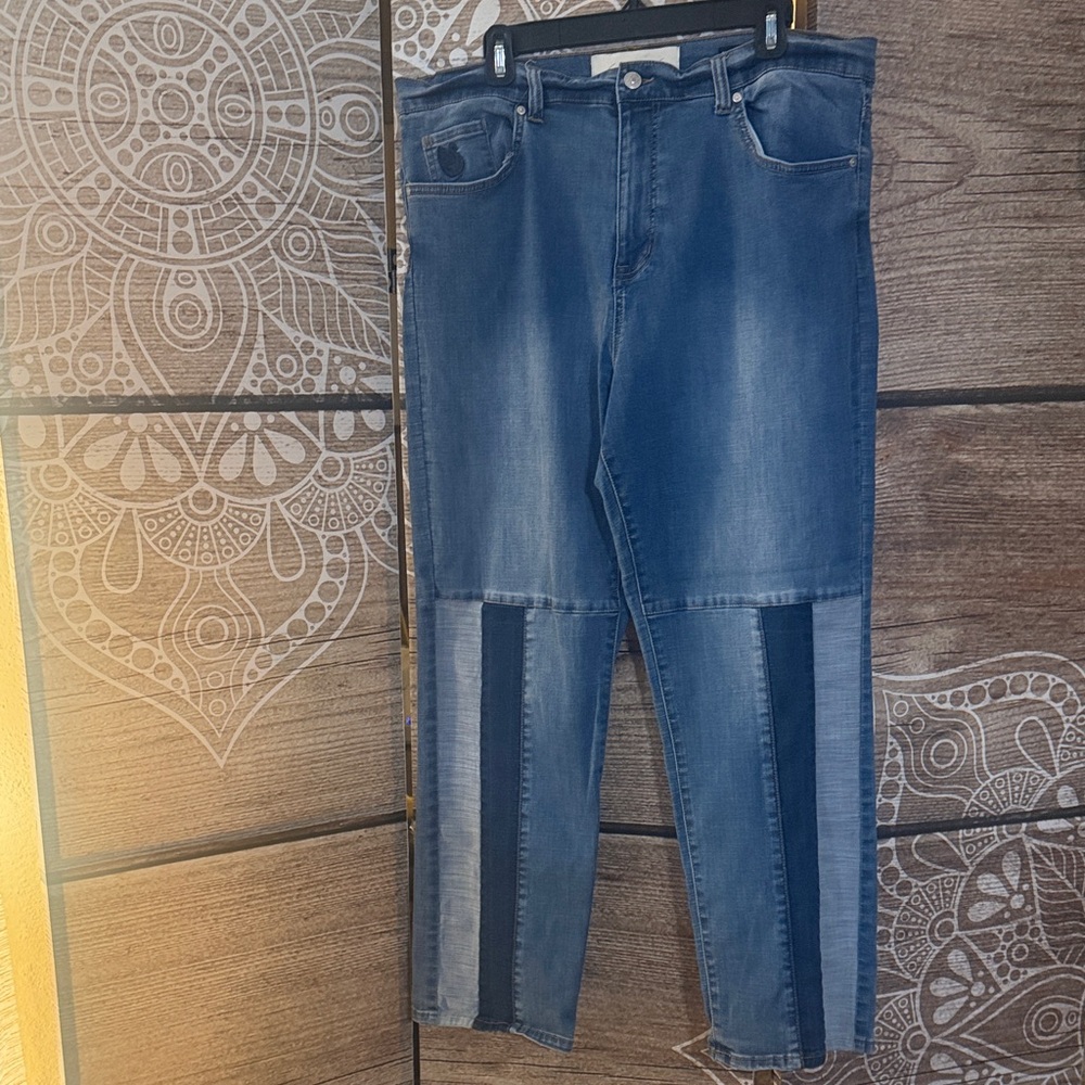Gloria Vanderbilt Blue Straight Leg Jeans